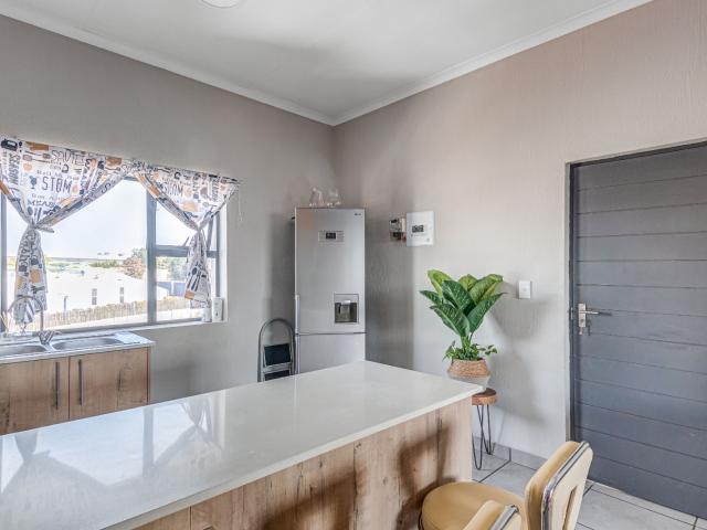 2 Bedroom Apartment / Flat For Sale in Pomona