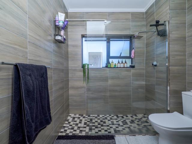 2 Bedroom Apartment / Flat For Sale in Palm Lakes Estate