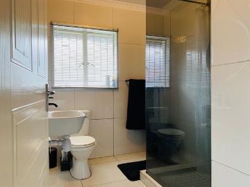 2 Bedroom Apartment / Flat For Sale in Parkdene