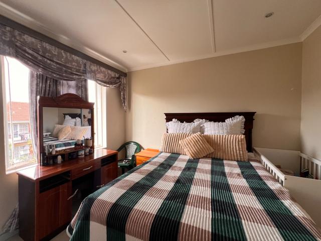 2 Bedroom Apartment / Flat For Sale in Pelham