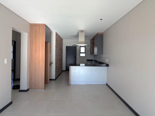 2 Bedroom Apartment / Flat For Sale in Pinelands