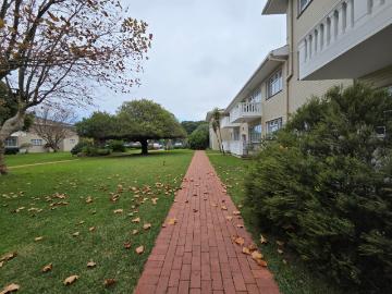 2 Bedroom Apartment / Flat For Sale in Pinelands
