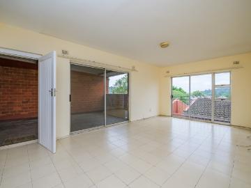 2 Bedroom Apartment / Flat For Sale in Pinetown Central