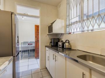 2 Bedroom Apartment / Flat For Sale in Pinetown Central
