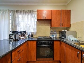 2 Bedroom Apartment / Flat For Sale in Pretoria North