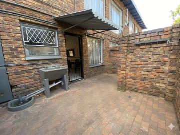2 Bedroom Apartment / Flat For Sale in Pretoria North