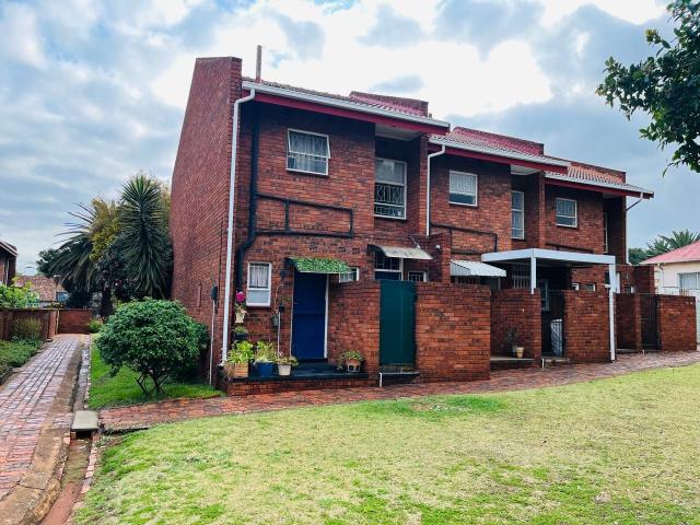 2 Bedroom Apartment / Flat For Sale in Primrose