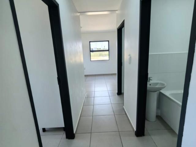 2 Bedroom Apartment / Flat For Sale in Protea Glen