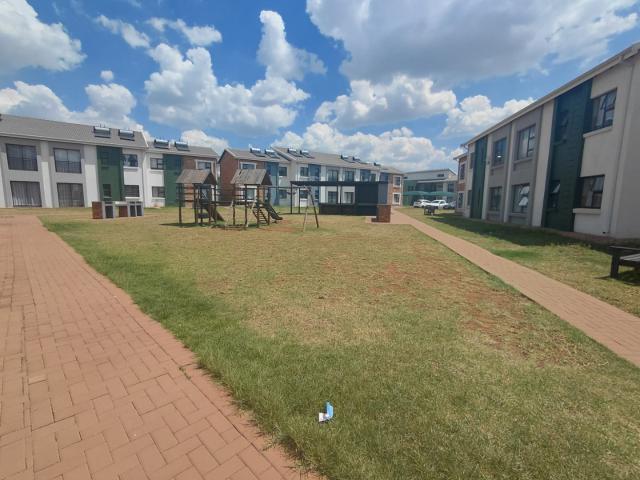 2 Bedroom Apartment / Flat For Sale in Protea Glen