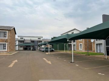 2 Bedroom Apartment / Flat For Sale in Protea Glen