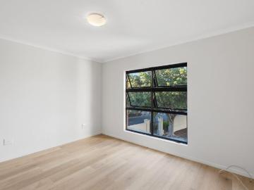 2 Bedroom Apartment / Flat For Sale in Royal Ascot