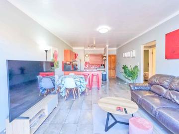 2 Bedroom Apartment / Flat For Sale in Royal Ascot