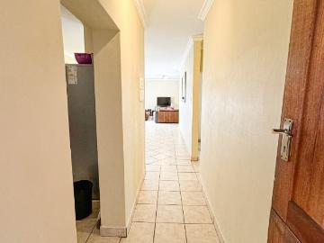 2 Bedroom Apartment / Flat For Sale in Rooihuiskraal