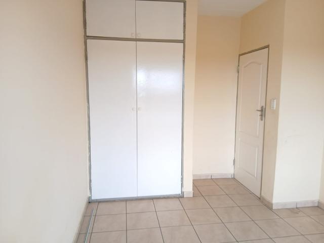 2 Bedroom Apartment / Flat For Sale in Ravenswood