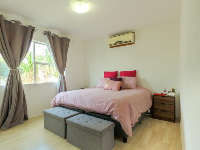 2 Bedroom Apartment / Flat For Sale in Radiokop