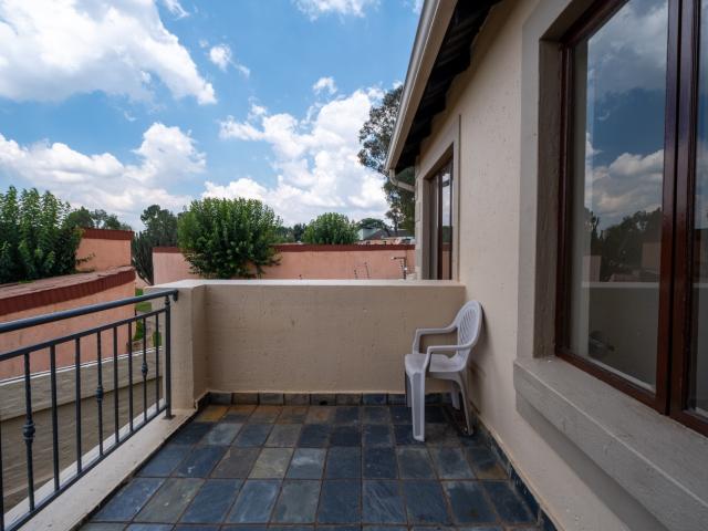 2 Bedroom Apartment / Flat For Sale in Randpark Ridge