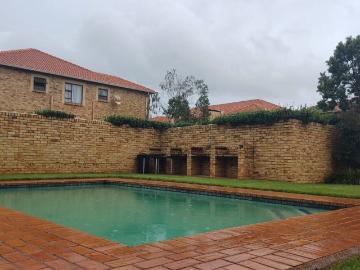 Apartment for sale in Randpoort - Patio