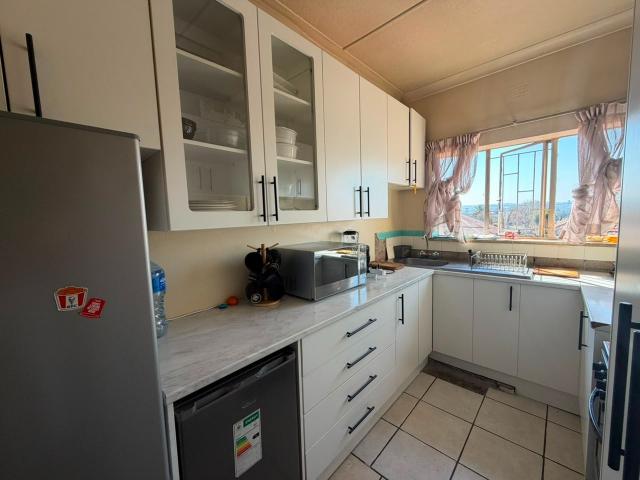 2 Bedroom Apartment / Flat For Sale in Regents Park