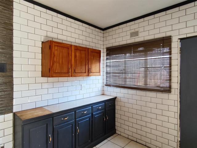 2 Bedroom Apartment / Flat For Sale in Regents Park