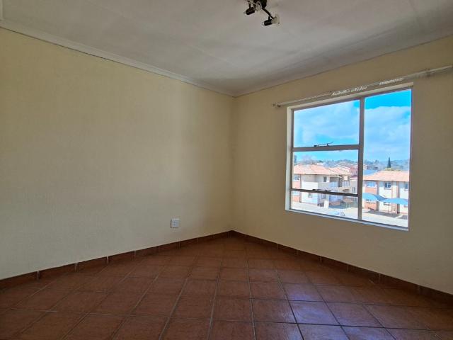 2 Bedroom Apartment / Flat For Sale in Rensburg
