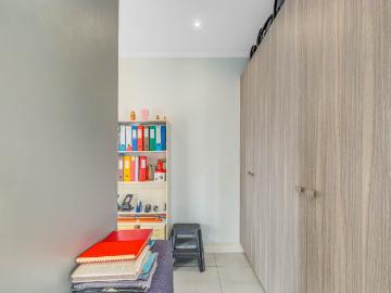 2 Bedroom Apartment / Flat For Sale in Rivonia