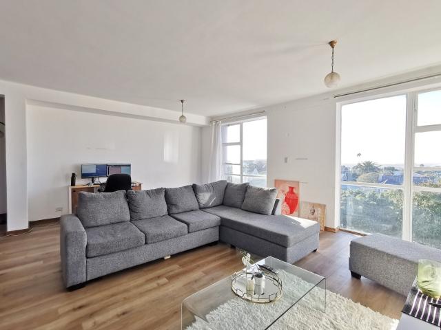 2 Bedroom Apartment / Flat For Sale in Richmond Hill