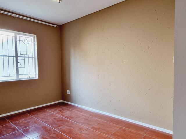 2 Bedroom Apartment / Flat For Sale in Ridgeway