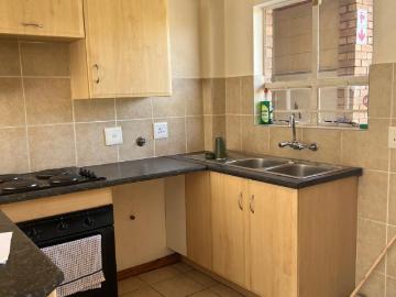 2 Bedroom Apartment / Flat For Sale in Wonderpark Estate