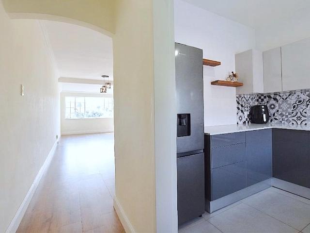 2 Bedroom Apartment / Flat For Sale in Woodmead
