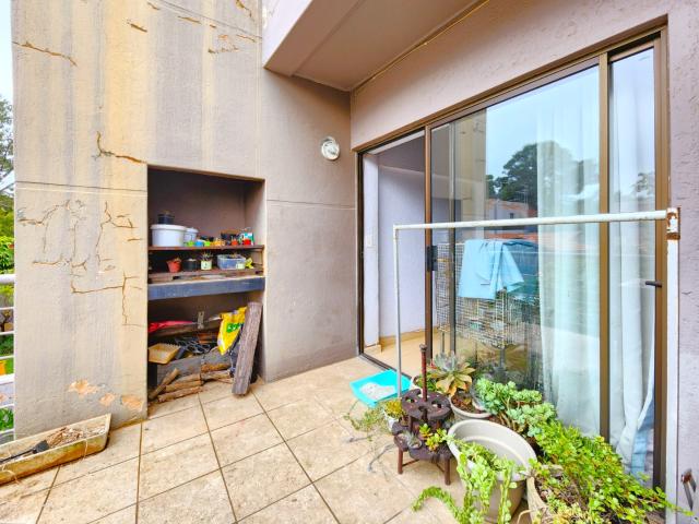 2 Bedroom Apartment / Flat For Sale in Woodmead