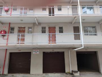 2 Bedroom Apartment / Flat For Sale in Woodhurst