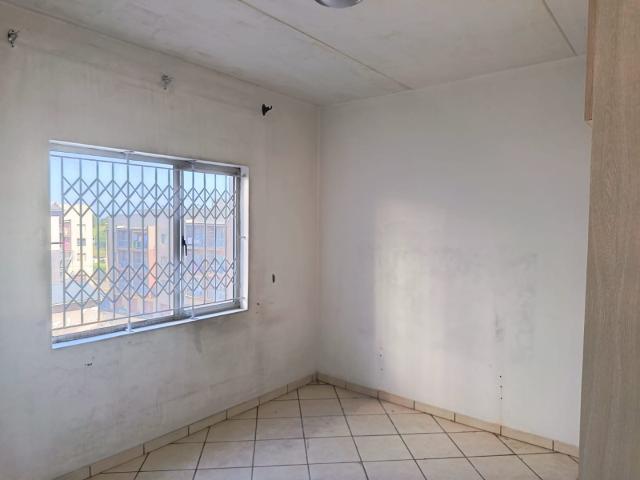 2 Bedroom Apartment / Flat For Sale in Woodhurst