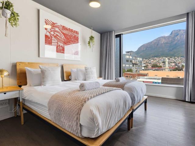 2 Bedroom Apartment / Flat For Sale in Woodstock
