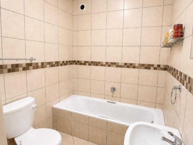 2 Bedroom Apartment / Flat For Sale in Waterval East