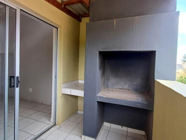 2 Bedroom Apartment / Flat For Sale in Waterval East