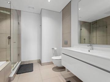 2 Bedroom Apartment / Flat For Sale in Waterfall
