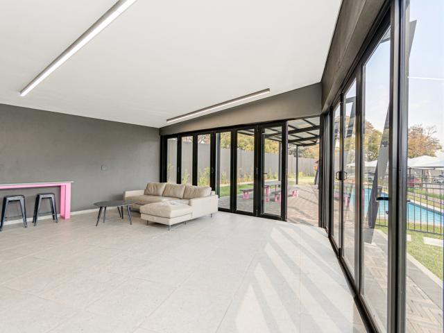 2 Bedroom Apartment / Flat For Sale in Waverley