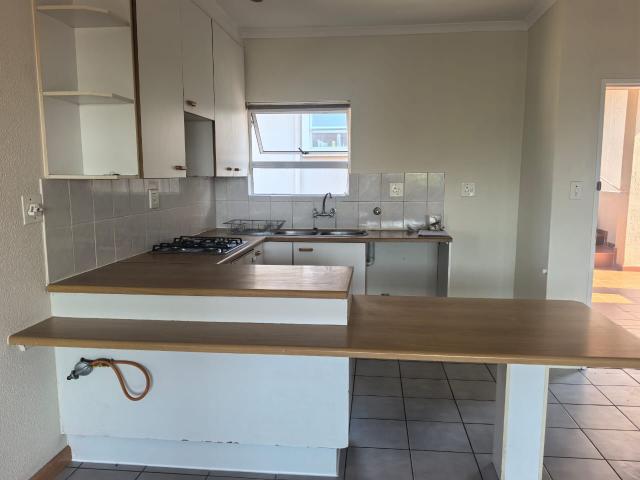 2 Bedroom Apartment / Flat For Sale in Wannenburghoogte