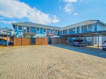 2 Bedroom Apartment / Flat For Sale in Weltevreden Park