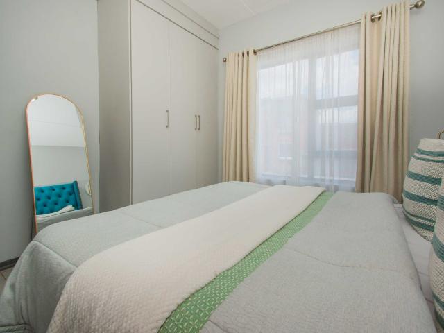 2 Bedroom Apartment / Flat For Sale in Witpoortjie