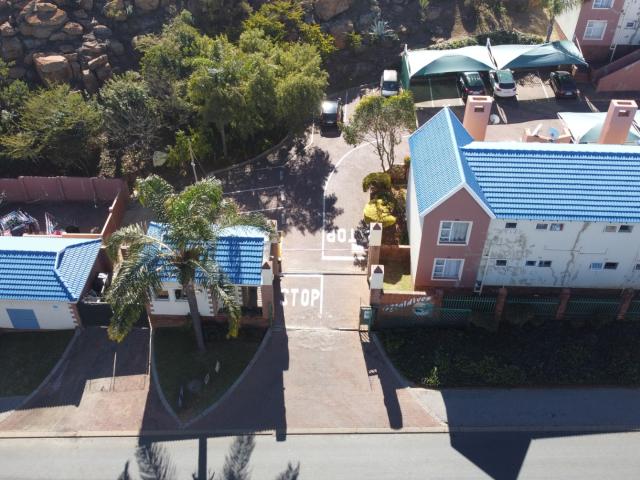 2 Bedroom Apartment / Flat For Sale in Winchester Hills