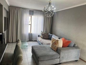 2 Bedroom Apartment / Flat For Sale in Winchester Hills