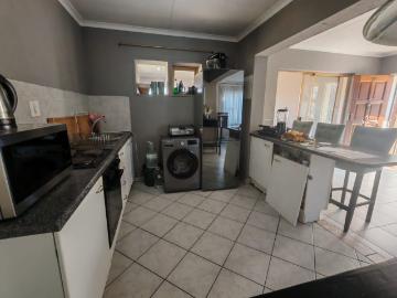 2 Bedroom Apartment / Flat For Sale in Winchester Hills