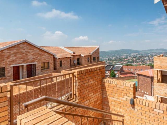 2 Bedroom Apartment / Flat For Sale in Winchester Hills