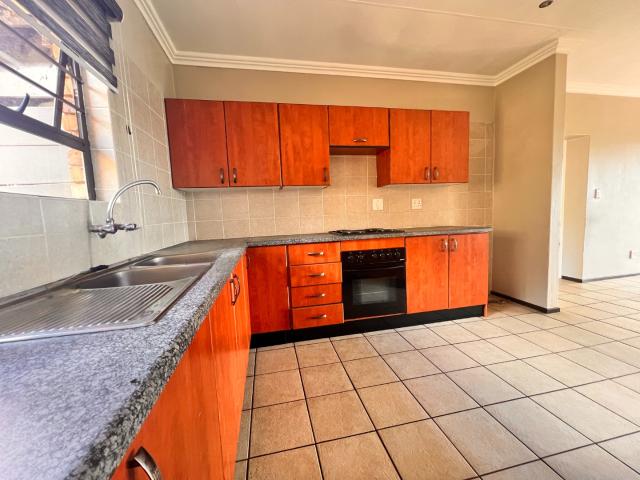 2 Bedroom Apartment / Flat For Sale in Winchester Hills