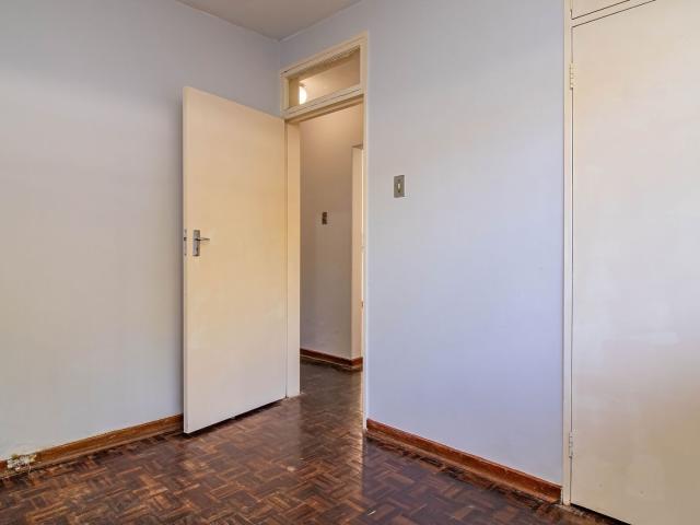 2 Bedroom Apartment / Flat For Sale in Windsor West