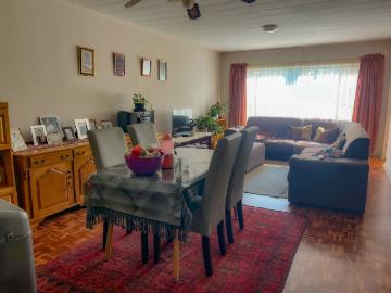2 Bedroom Apartment / Flat For Sale in Windsor East