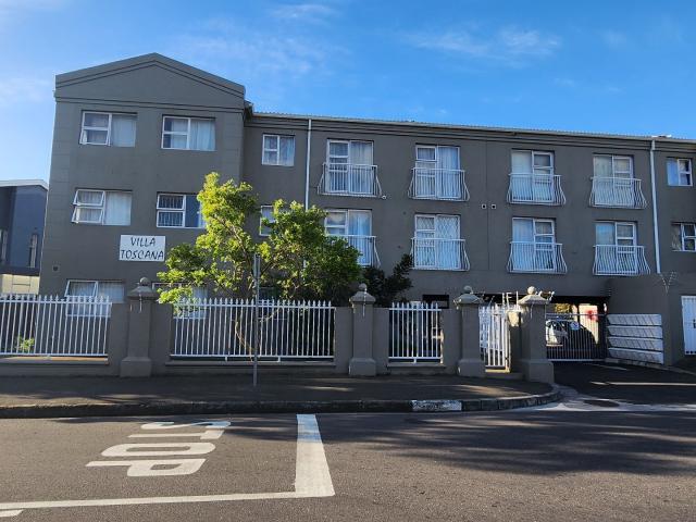 2 Bedroom Apartment / Flat For Sale in Townsend Estate
