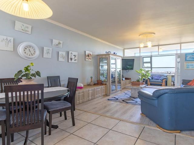 2 Bedroom Apartment / Flat For Sale in Townsend Estate