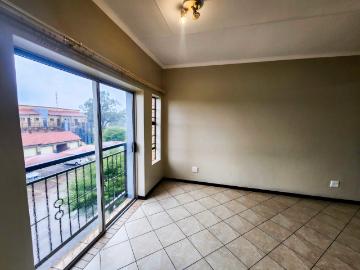2 Bedroom Apartment / Flat For Sale in The Orchards